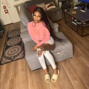 Meet your Posher, Taneisha9